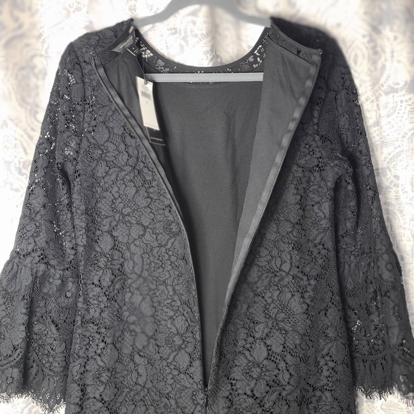 NWT Banana Republic Lace Shift Dress Womens Size 4 Black Bell Sleeve Scalloped - Picture 5 of 7